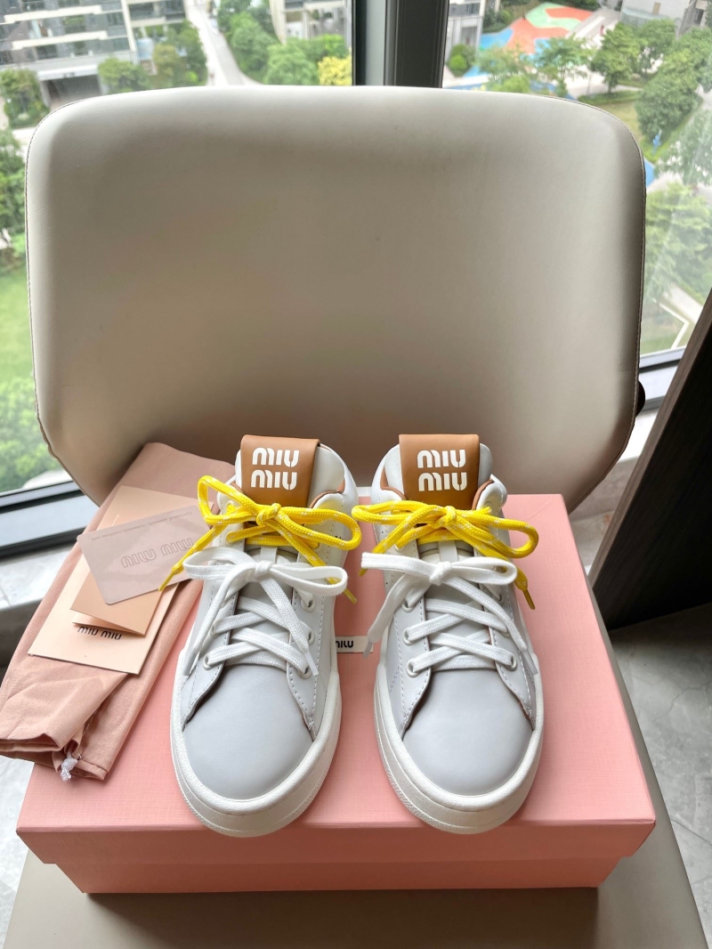 Miu Miu Casual Shoes